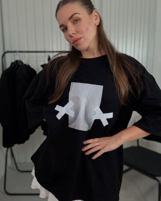 Black&white Oversize trička nájdeš na www.wildwoman.sk